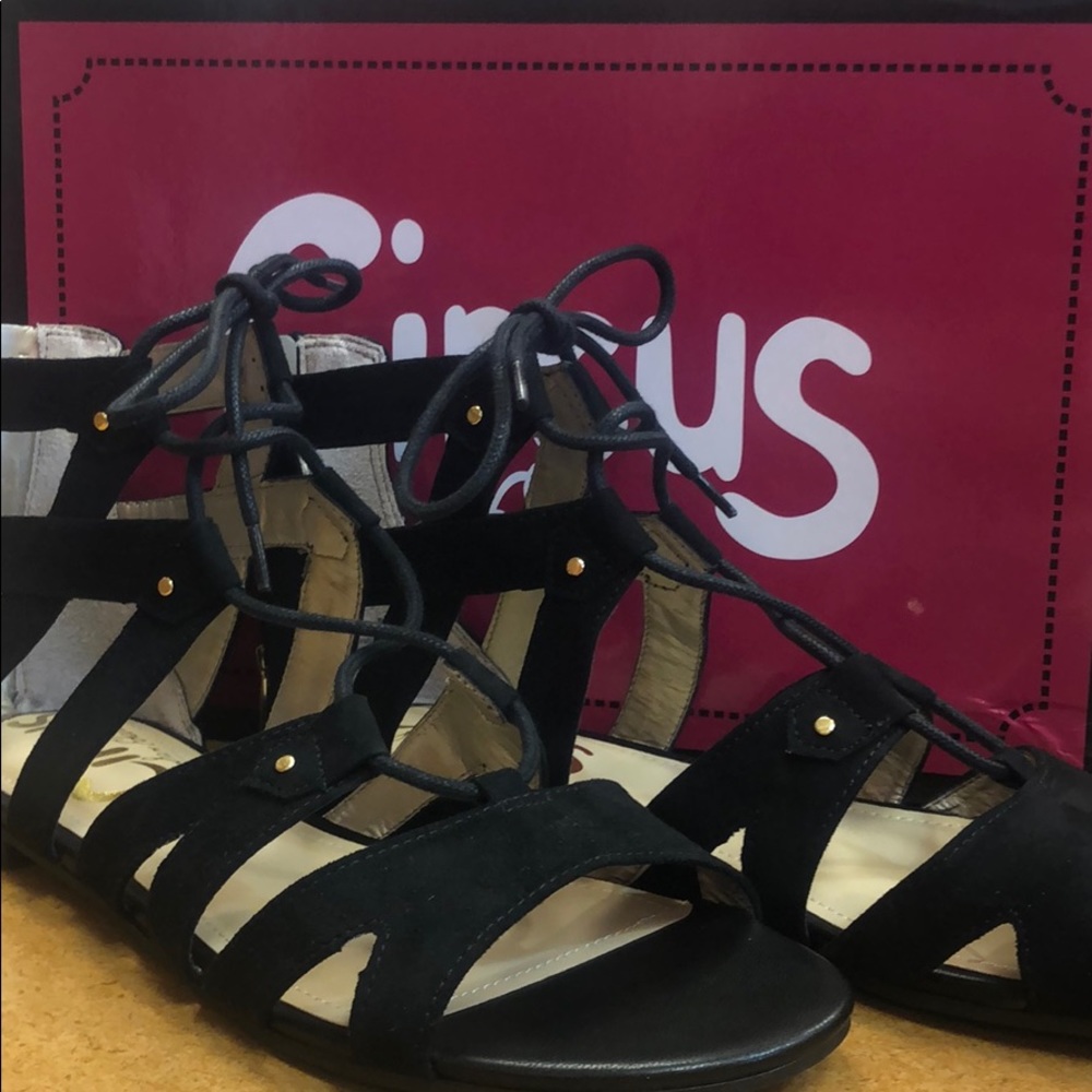 NWT circus black sandals!